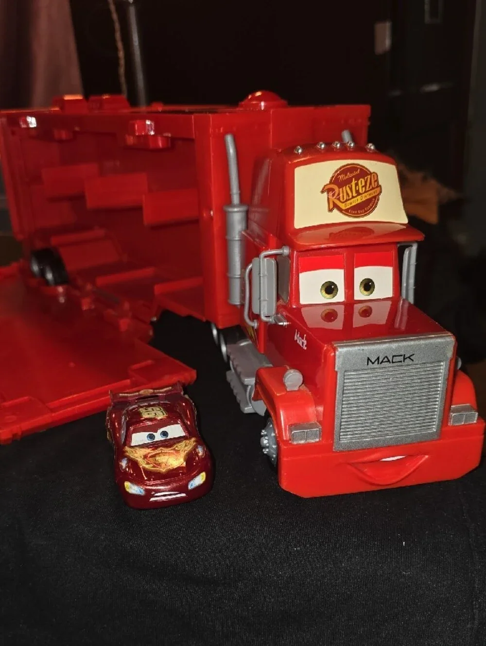 Mattel Red Lightning McQueen Mack Hauler Toy